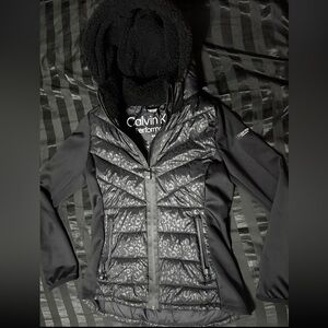 Calvin Klein Performance mixed-media hooded puffer jacket w/ animal print Small